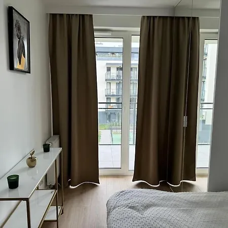 Metro Art Zupnicza National Stadium Апартаменты